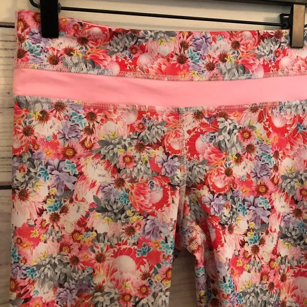 LULULEMON Inspire Crop Pink Floral Leggings Size 4